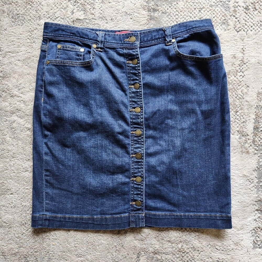 Chaps Women's Size 10 Blue Denim Pencil Skirt Knee Length Button Front